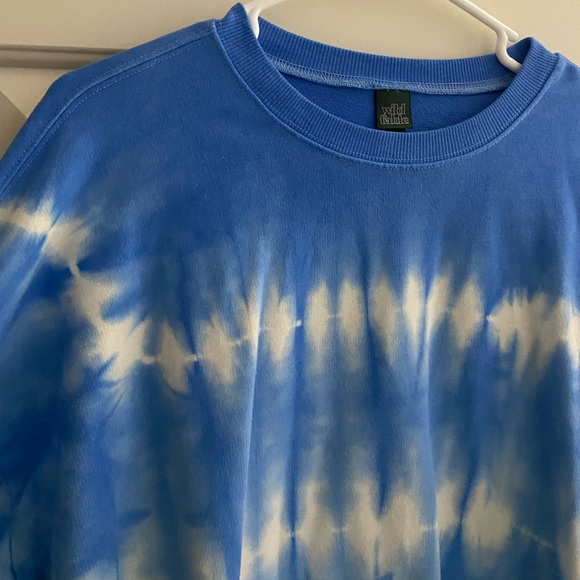 Tie-Dye Blue and White Crewneck - Picture 4 of 6